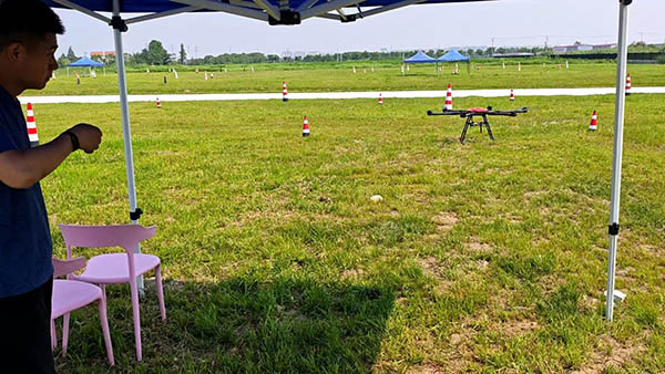 xl1-600.jpg xl1-600.jpg